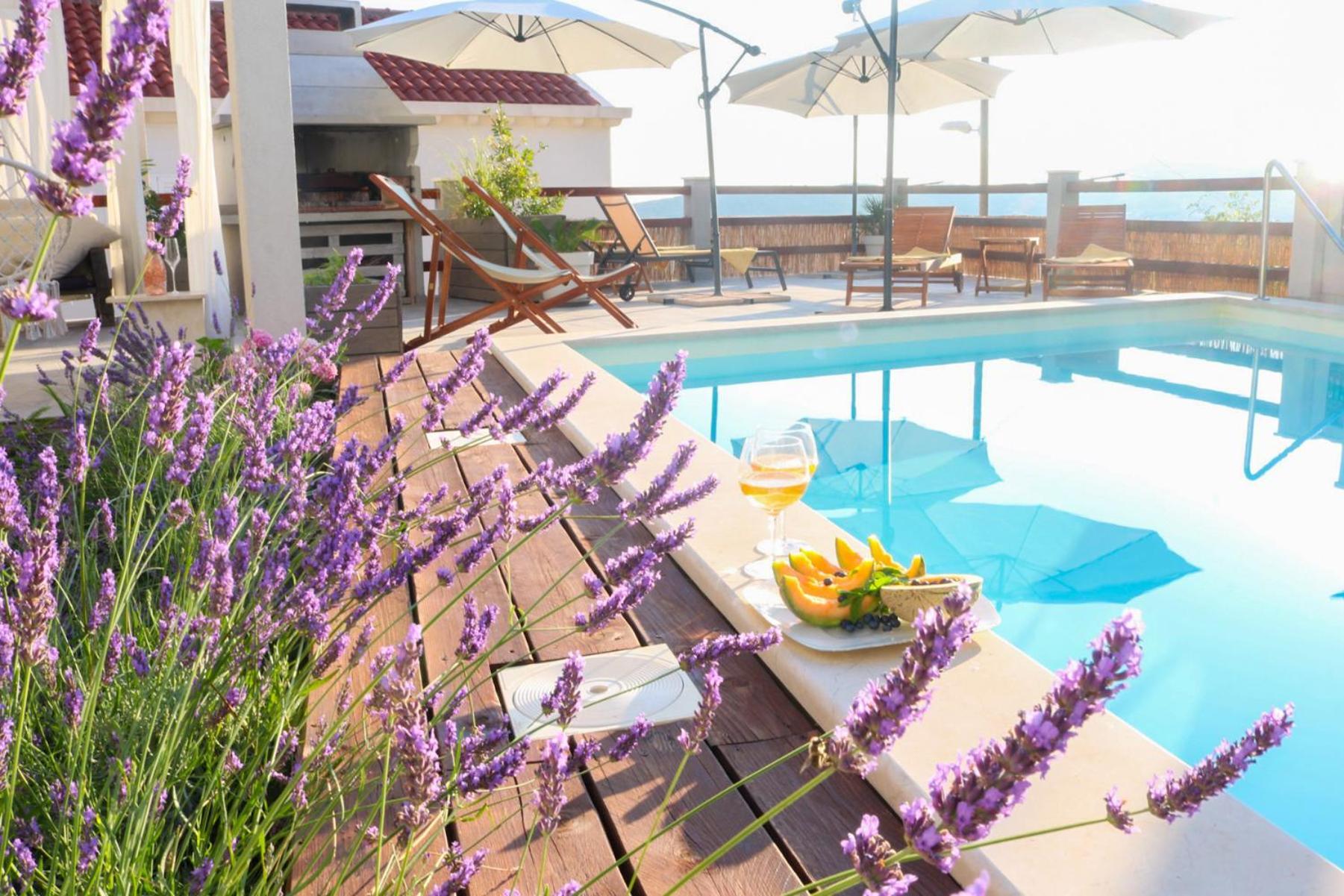 Villa My Rose With A Private Pool มลินี ภายนอก รูปภาพ