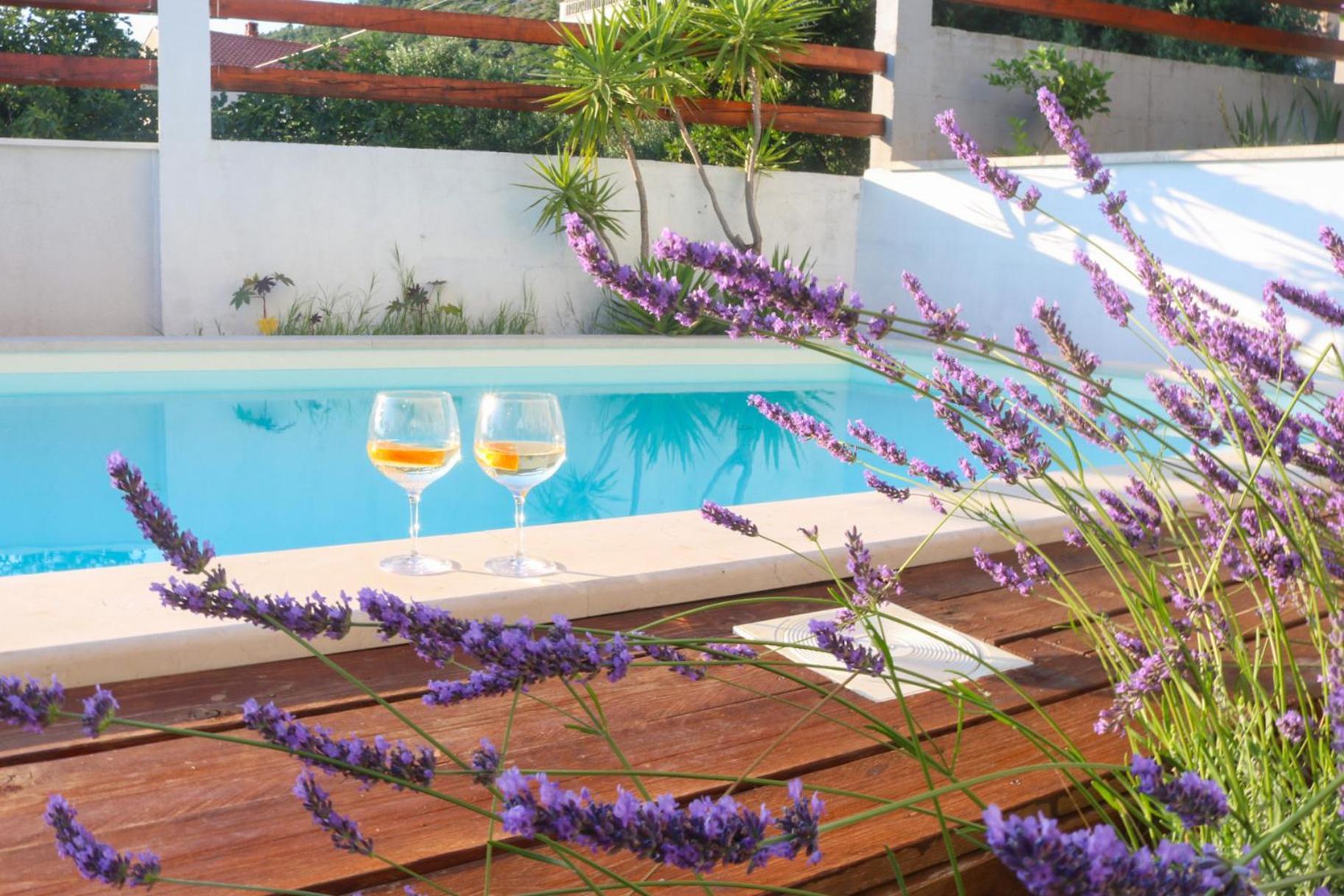 Villa My Rose With A Private Pool มลินี ภายนอก รูปภาพ